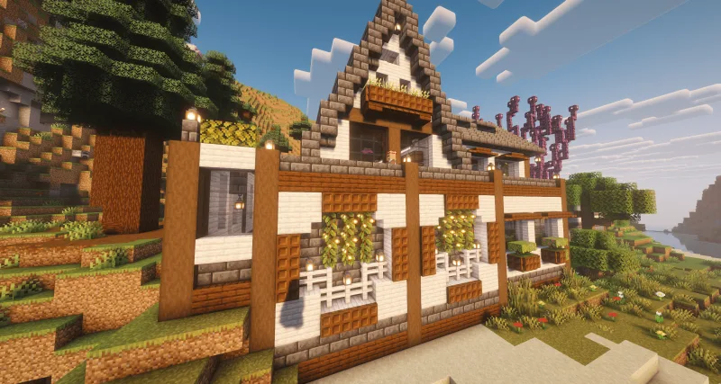 Уютный дом в Minecraft с белыми стенами и деревянными балками из дуба